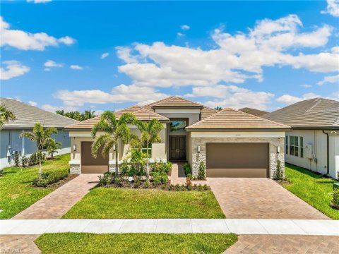Valencia Trails Naples Florida Homes for Sale